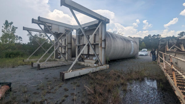 <span class="custom-bold">SS040</span> Dillman 2 X 150 TON DILLMAN SILOS AND DRAG SLAT - Image 8