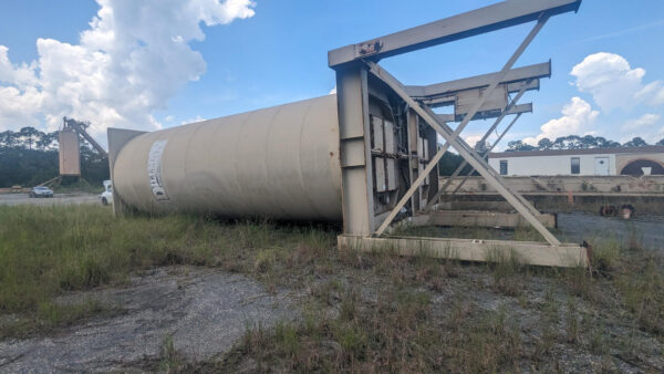 <span class="custom-bold">SS040</span> Dillman 2 X 150 TON DILLMAN SILOS AND DRAG SLAT - Image 10