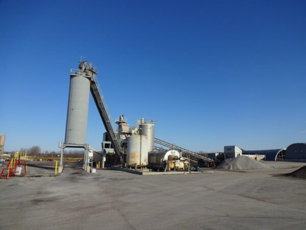 SS030 Bituma 200 TON SINGLE BITUMA SILO AND DRAG SLAT.